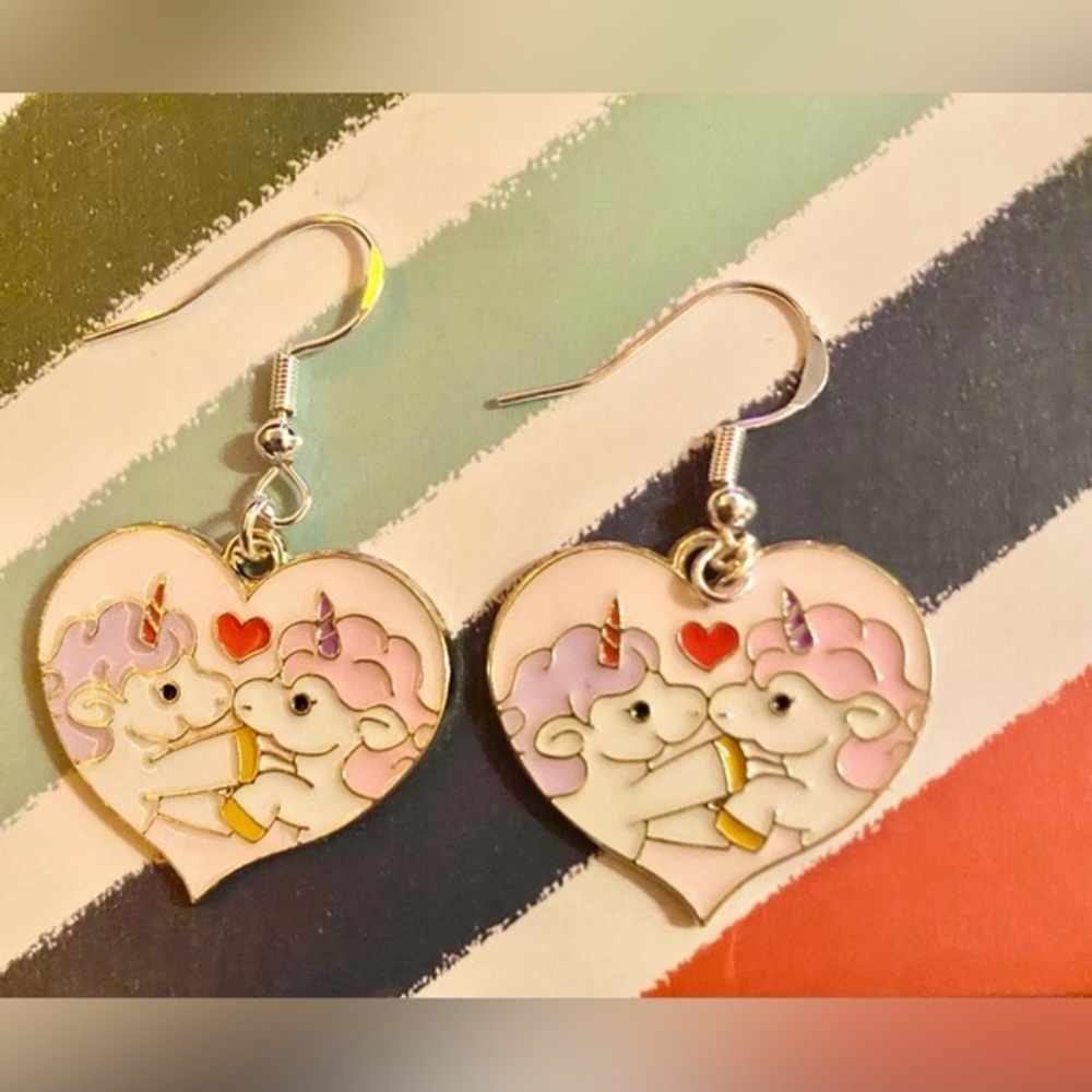 NWT - Pastel Colorful Unicorn friends in heart single sided dangle earrings set